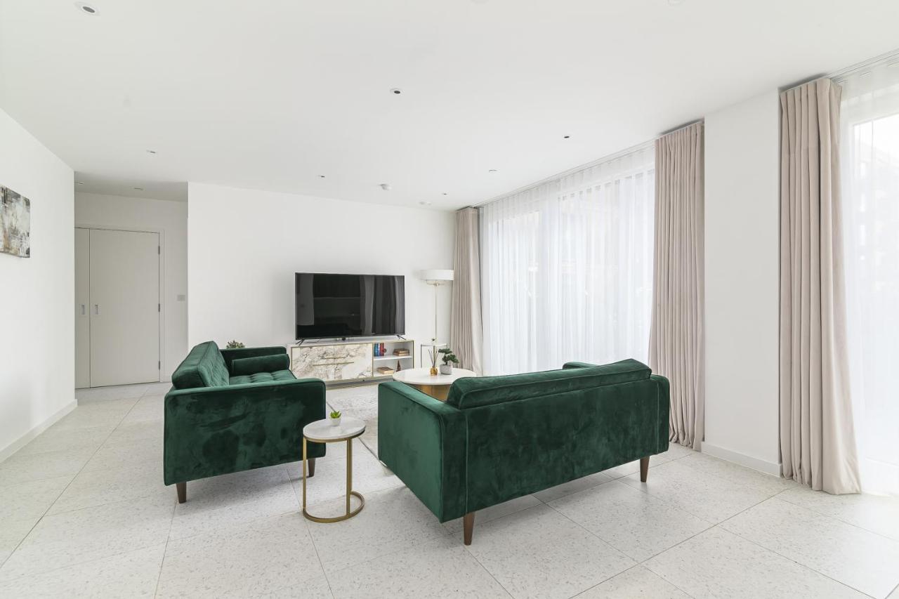 Luxury Spacious Flat With Communal Gardens And Parking Londra Esterno foto